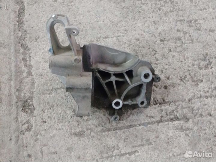 Фокус, Focus 2, 3, Кронштейн подушки двс