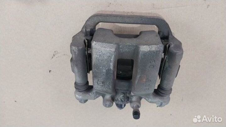 Суппорт Ниссан Лиф азэо Nissan Leaf Aze0 зад левый