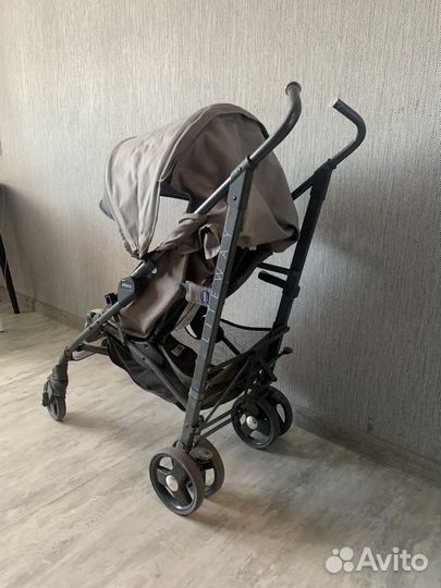 Прогулочная коляска трость Chicco Lite Way
