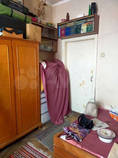 Комната 14,8 м² в 3-к., 8/8 эт.