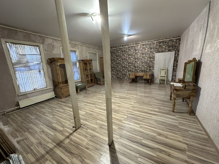 Свободного назначения, 182 м²