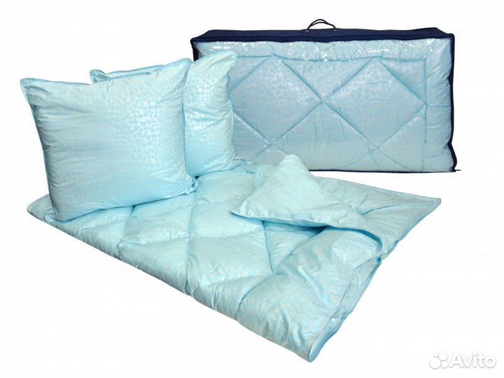 Набор постельных принадлежностей - одеяло подушка