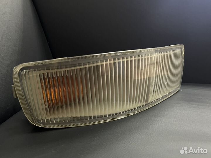 Противотуманная фара toyota vista SV40