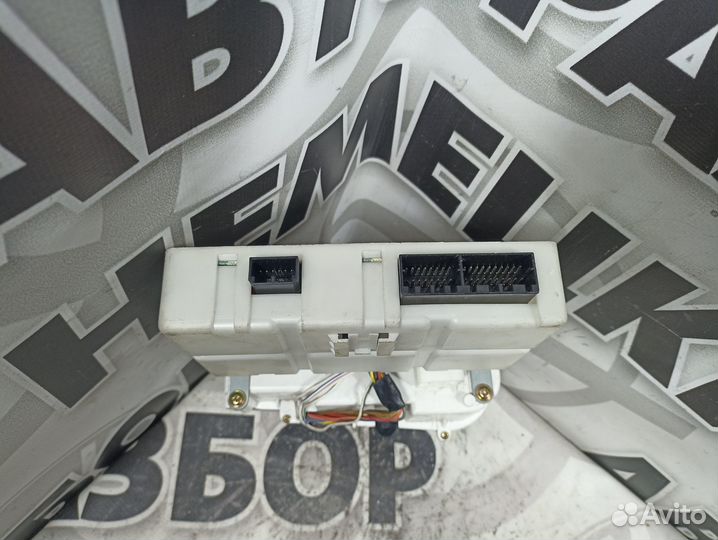 Блок управления климат-контроля Mazda Xedos 6