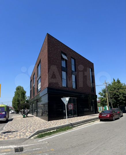 Торговая площадь, 670 м²