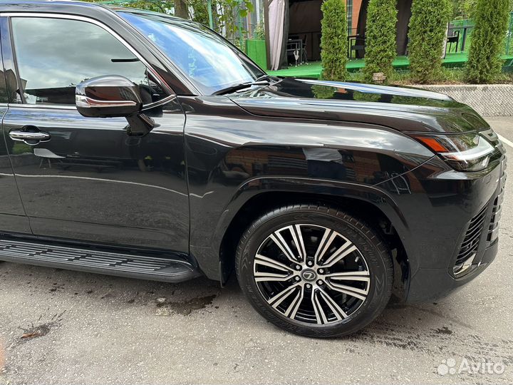 Lexus LX 3.5 AT, 2023, 302 км