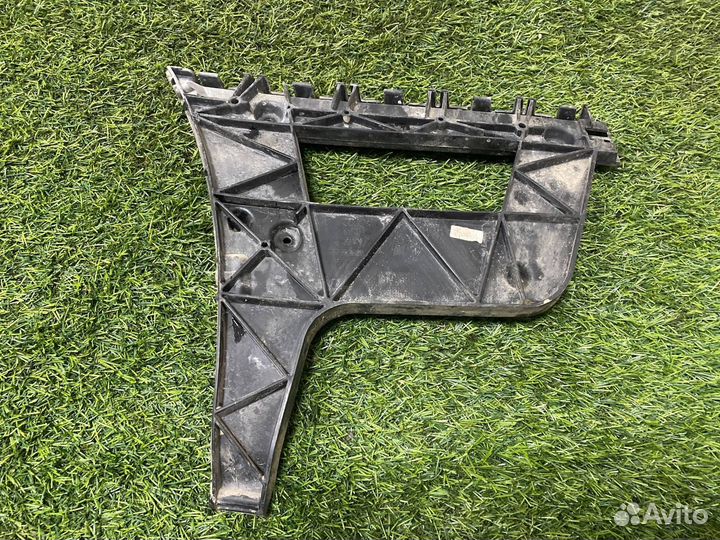 Кронштейн задний левый Audi A4 B8 1.8 T 2009