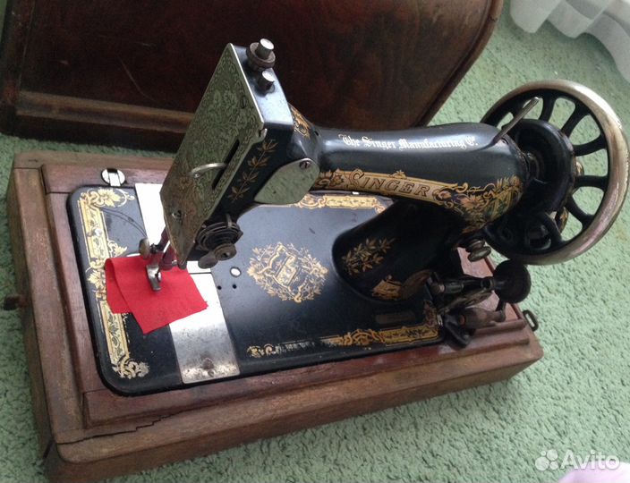 Швейная машина Singer