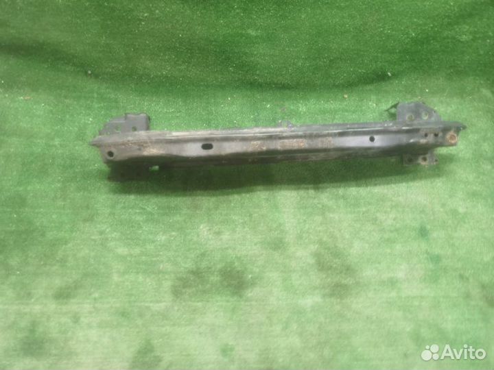 Усилитель бампера передний Volkswagen Touareg I