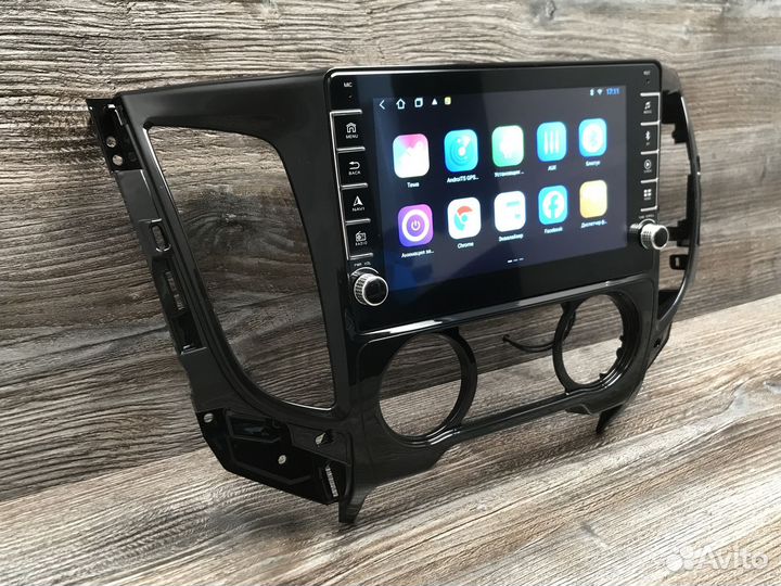 Магнитола на Mitsubishi L200 V физические кнопки