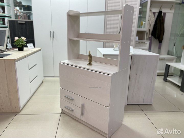 Письменный стол