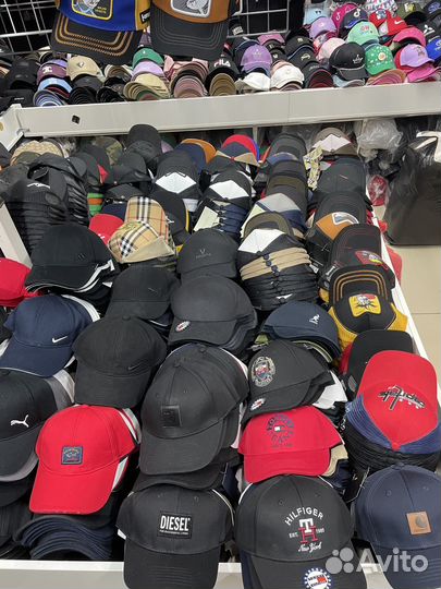 Кепки новые 1+1