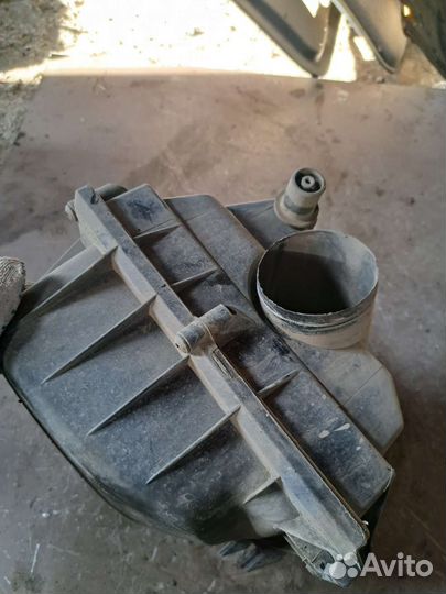 Корпус воздушного фильтра Opel Vectra C