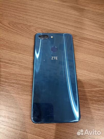 ZTE Blade V9, 4/64 ГБ