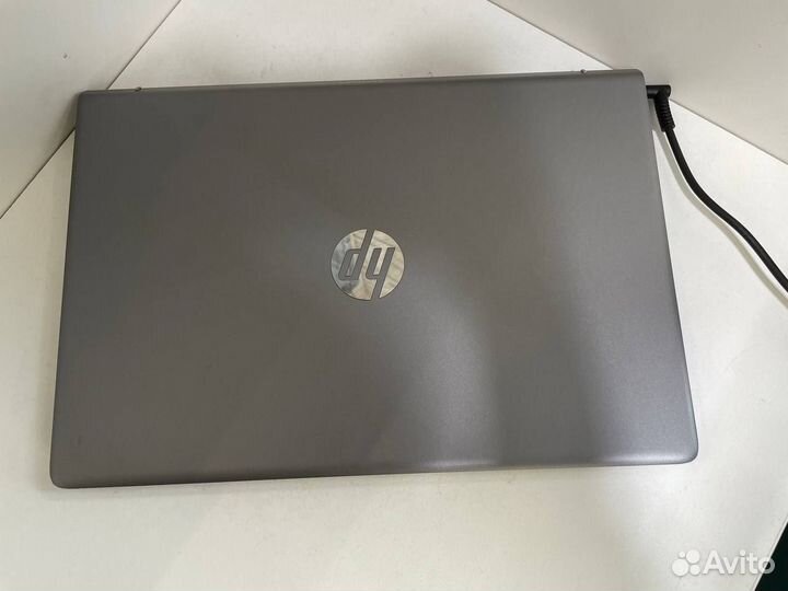 Ноутбук HP Pavilion 15-ck006ur