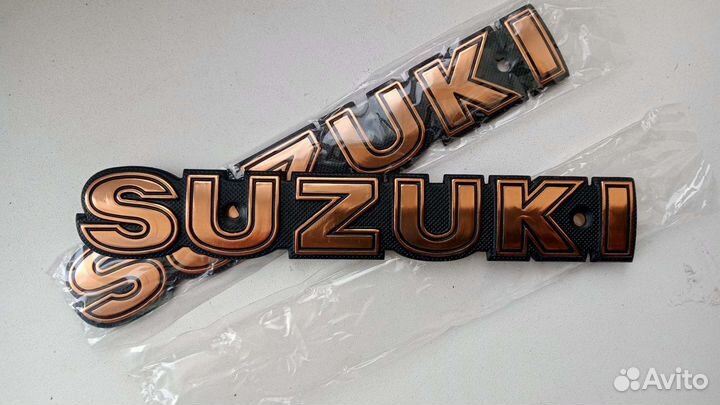 Suzuki наклейки