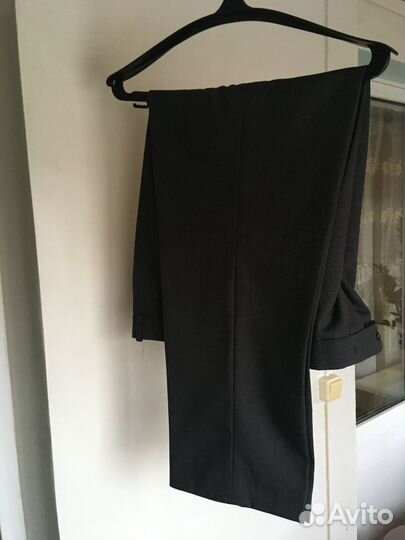 Мужской костюм-пиджак и брюки