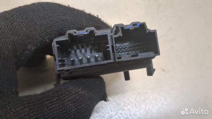 Блок управления обогревом сидений Cadillac CT6, 20