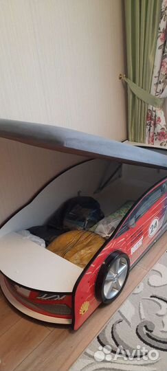 Детская кровать машина