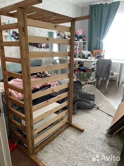 Кровать деревянная односпальная