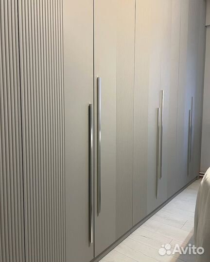 Шкаф распашной на заказ