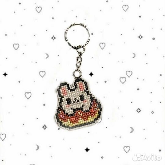 Брелок с зайчиком в пончике