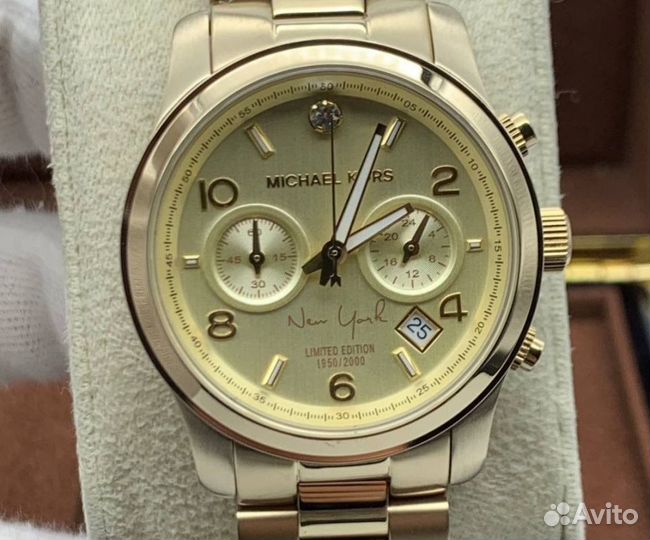 Часы Michael Kors Runway MK5662