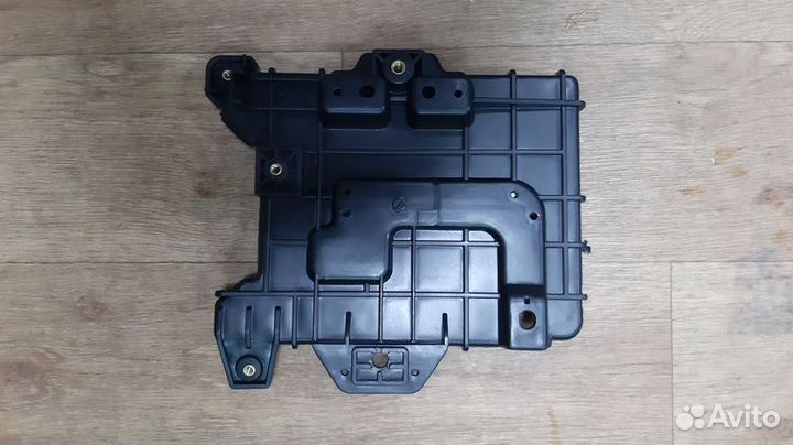 Крепление акб (корпус/подставка) Hyundai Solaris