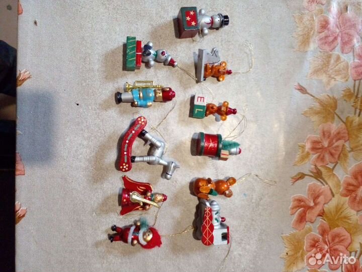 Елочные игрушки