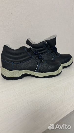 Полуботинки мужские зимние 43 размер