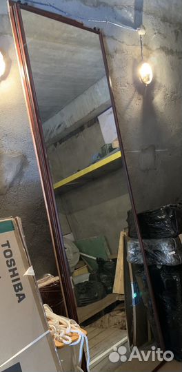 Зеркала 2 шт бу