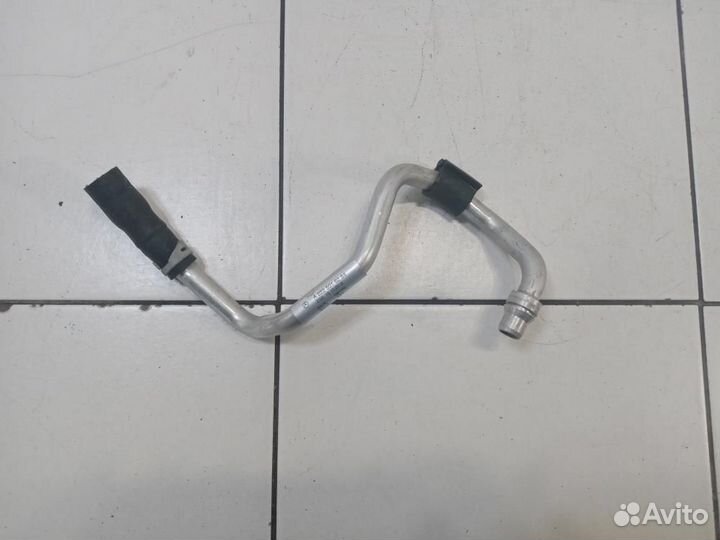 Трубка системы охлаждения Mercedes-Benz S-Class W2