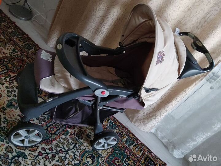 Прогулочная коляска