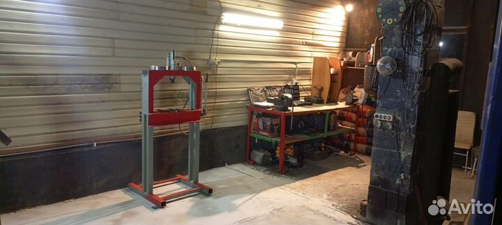 Твоя Автомастерская / Гараж самообслуживания