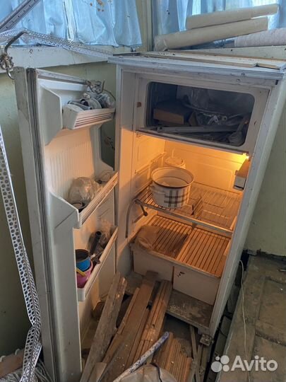 Холодильник на запчасти