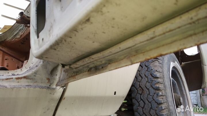 Двери от Волги 2410