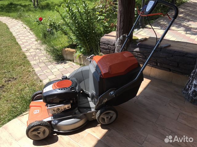 Husqvarna lc 48. Газонокосилка Husqvarna LC 48v. Хускварна 48v газонокосилка. Husqvarna 650 LC 48v.