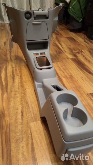 Консоль центральная spacio