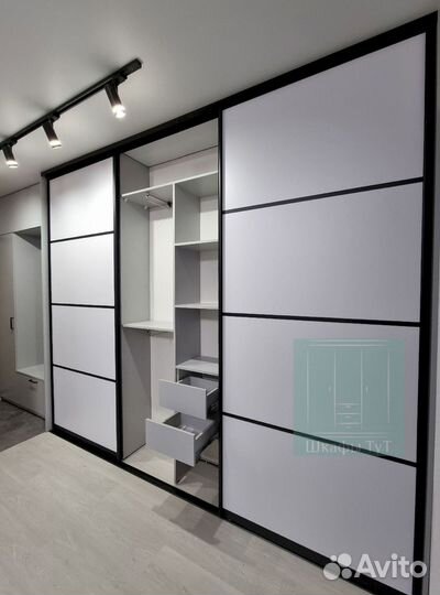 Шкаф в детскую