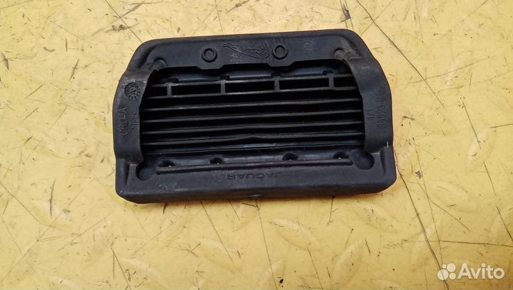 Накладка (кузов внутри) Range Rover Velar