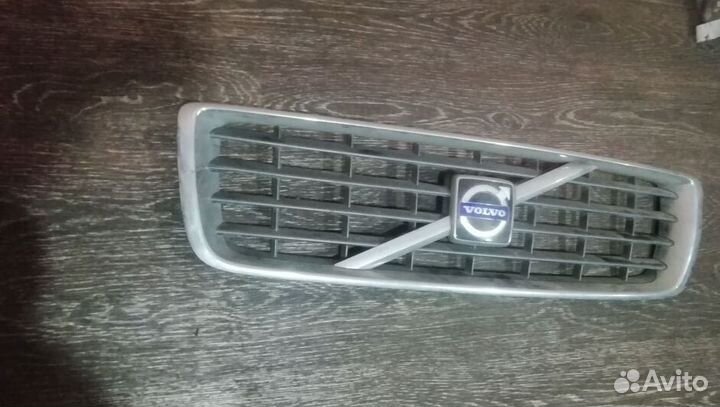 Решетка радиатор Вольво S80