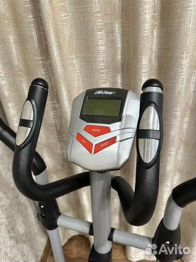 Эллиптический тренажер