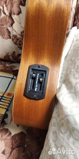 Укулеле тенор со звукоснимателем 24