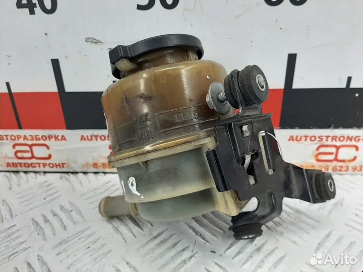 Бачок гидроусилителя Toyota Camry XV30 рест. 2006