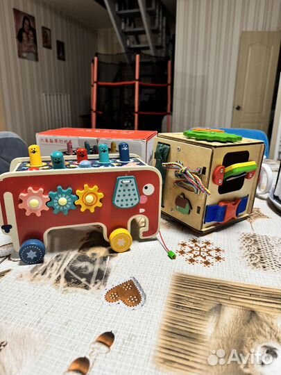 Развивающий слоник и бизиборд