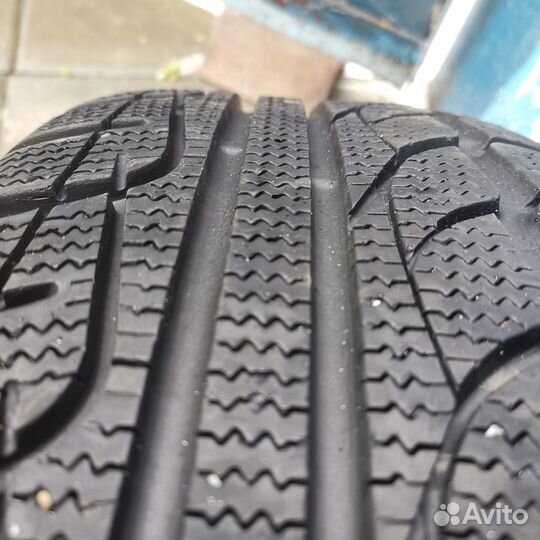 Kumho izenxw 195/60r15 + диск + колпак ford