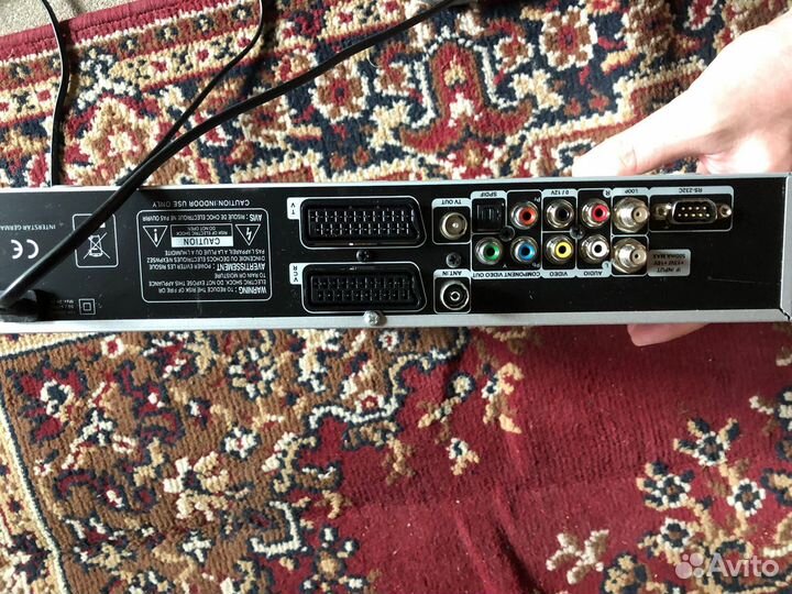 Цифровой спутниковый ресивер с тарелкой