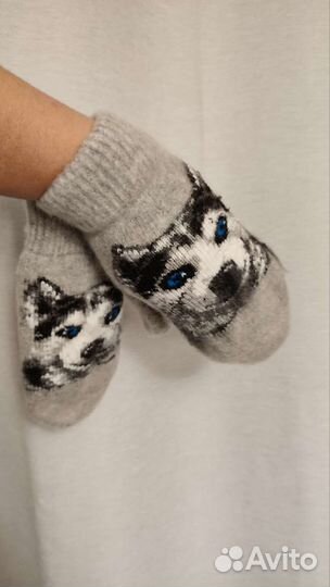 Шерстяные варежки новые