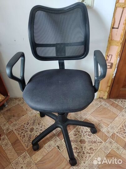 Компьютерное кресло