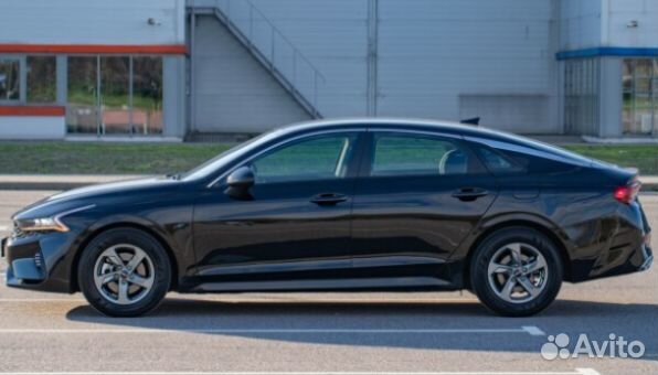 В разборке Kia K5 2021